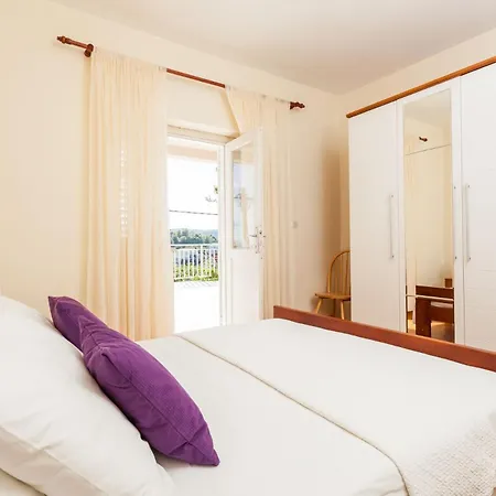 Dado - Terrace With Sea View Apartman Lumbarda