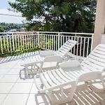 Dado Apartment