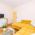 Apartment Dado