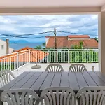 Apartment Dado