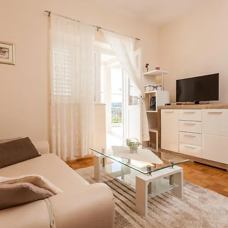 Apartment Dado - Terrace With Sea View Lumbarda