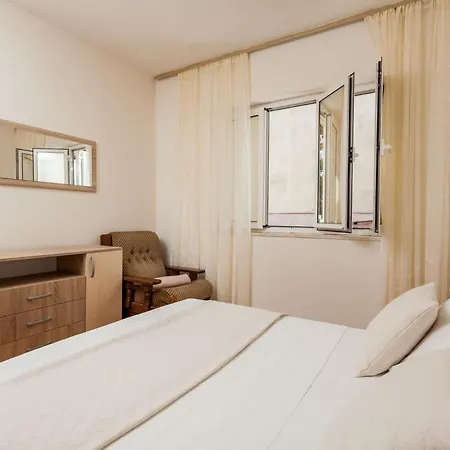 Apartment Dado - Terrace With Sea View Lumbarda
