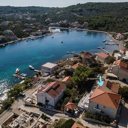Apartment Dado - Terrace With Sea View Lumbarda